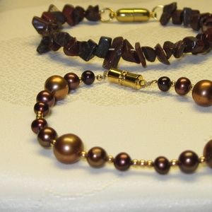 Set of 2 Brown natural pearl/stone bracelets